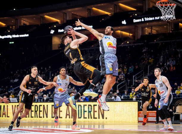 主帅索尔斯 主帅索尔斯